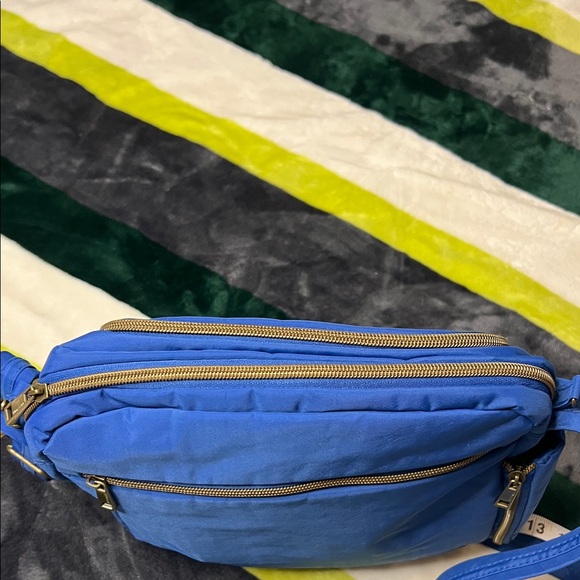 Travelon Royal Blue Crossbody Messenger Bag with Gold Hardware - Picture 8 of 13